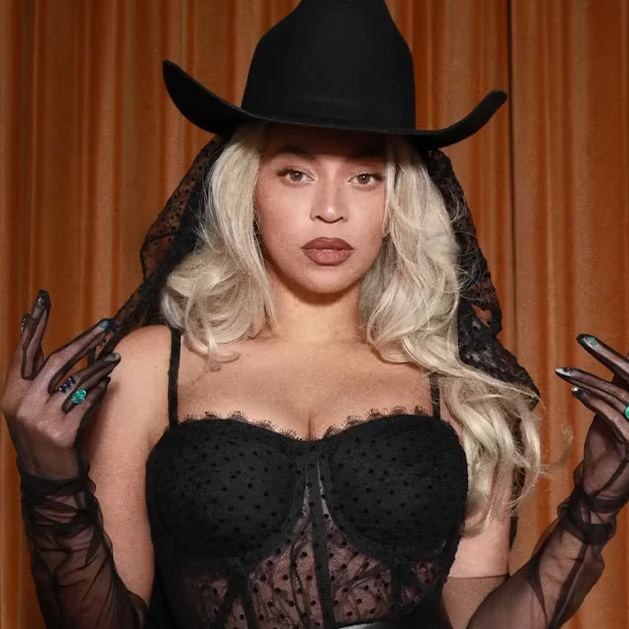 “Just Like A Dog”: Fans Blast John Schneider For “Racist” Remarks About Beyoncé’s Country Album “Just Like A Dog”: Fans Blast John Schneider For “Racist” Remarks About Beyoncé’s Country Album