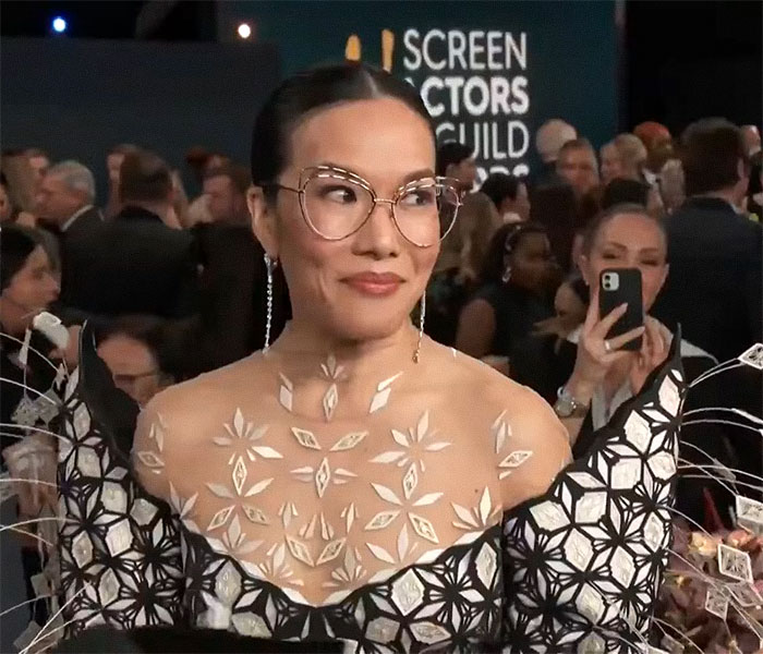 Ali Wong’s Dress For The 2024 SAGs Should Have Won Its Own Award