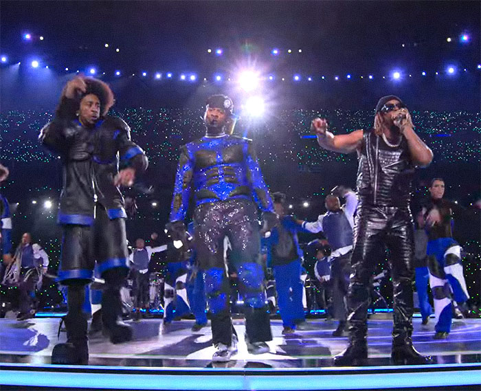 Usher’s Super Bowl Halftime Show Didn’t Exactly Go As Planned, Sparking Hilarious Memes Online