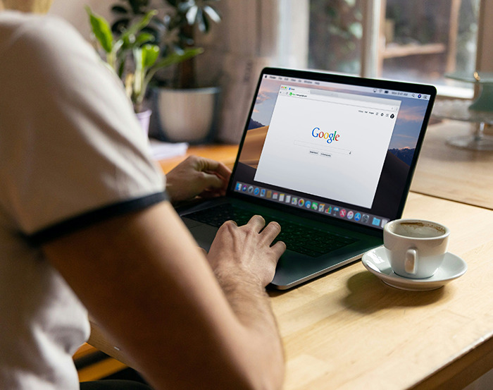 “I Know What You’re Doing”: Woman Shares Way She Spies On Partner, Sparks Outrage Online “I Know What You’re Doing”: Woman Shares Way She Spies On Partner, Sparks Outrage Online