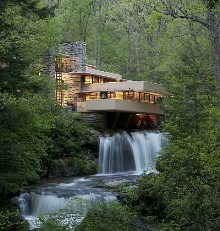 Fallingwater House, Pennsylvania, By Frank Lloyd Wright, 1935. After Its Completion, Time Called Fallingwater Wright's "Most Beautiful Job" And It Is Listed Among Smithsonian's "Life List Of 28 Places To See Before You Die"