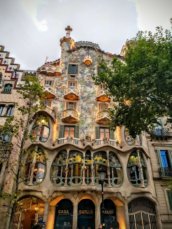 Casa Batlló, Barcelona. The Building Was Built In 1877. It Was A Classical Building Without Remarkable Characteristics. It Was Redesigned In 1904 By Gaudí And Has Been Refurbished Several Times After That. Casa Batlló Is Identifiable As Modernisme Or Art Nouveau In The Broadest Sense
