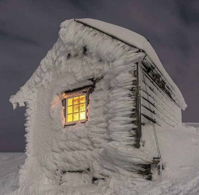 A Cabin Near The Voss Mountains In Norway