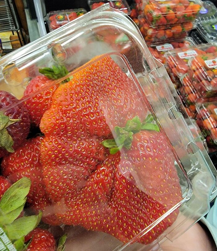 This Straaawberry I Saw In The Store