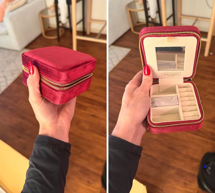 Travel With Jewelry Without Losing Your Sparkle: The Plush Velvet Organizer Box