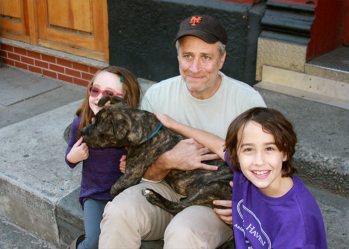 “Well, I’m Bawling”: Fans React To Jon Stewart’s Story About His Late Dog Dipper