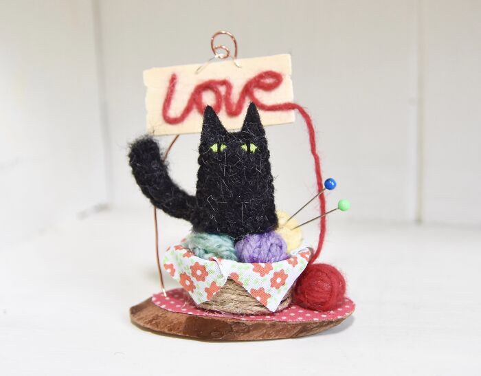 Kitty On Knitting Basket