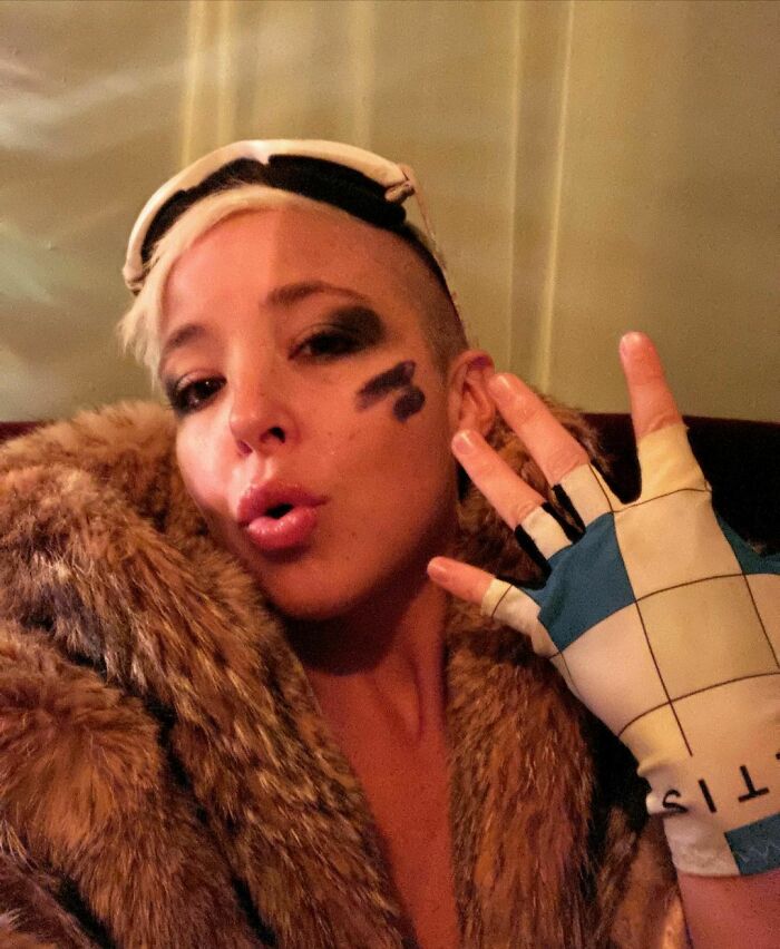 DJ Sparks Controversy After Getting Kicked Off Flight For Not Wearing A Bra And Files Complaint DJ Sparks Controversy After Getting Kicked Off Flight For Not Wearing A Bra And Files Complaint