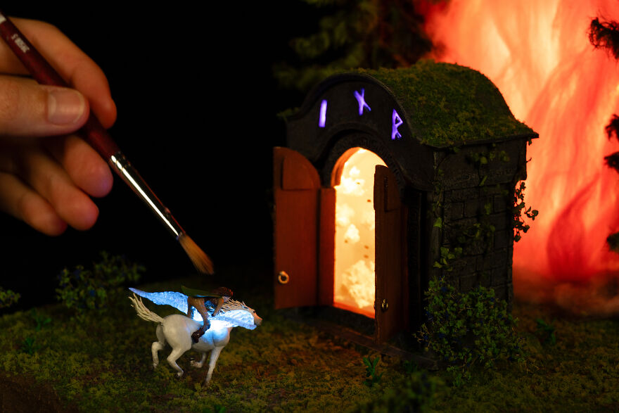 I Made An Epic Fantasy Diorama "The Flaming Gatekeeper"