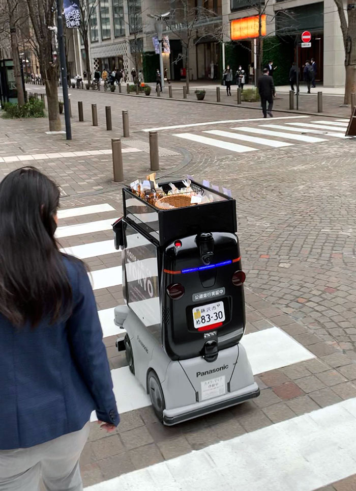 Automated Snack Vendor In Tokyo
