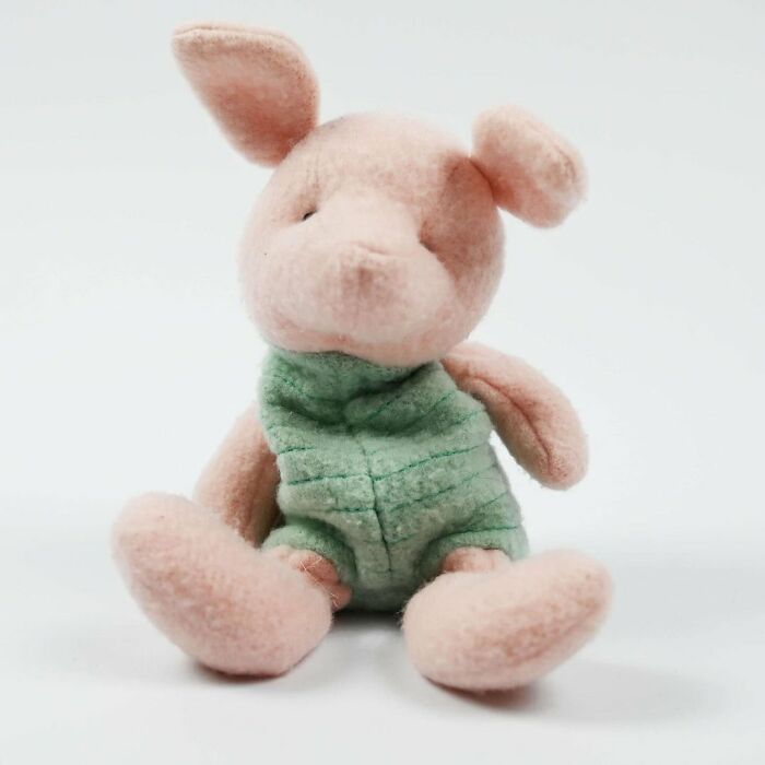 “Loved Before” Company Gives Old Soft Toys A Second Chance “Loved Before” Company Gives Old Soft Toys A Second Chance