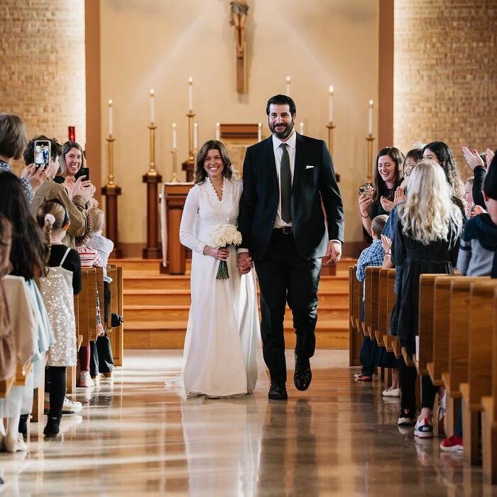 Teacher Throws Her Wedding At School So Students Can Attend It