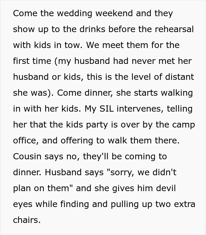 Woman Treats Wedding As Her Own Resort, Brings Her Kids, Rearranges Tables Woman Treats Wedding As Her Own Resort, Brings Her Kids, Rearranges Tables