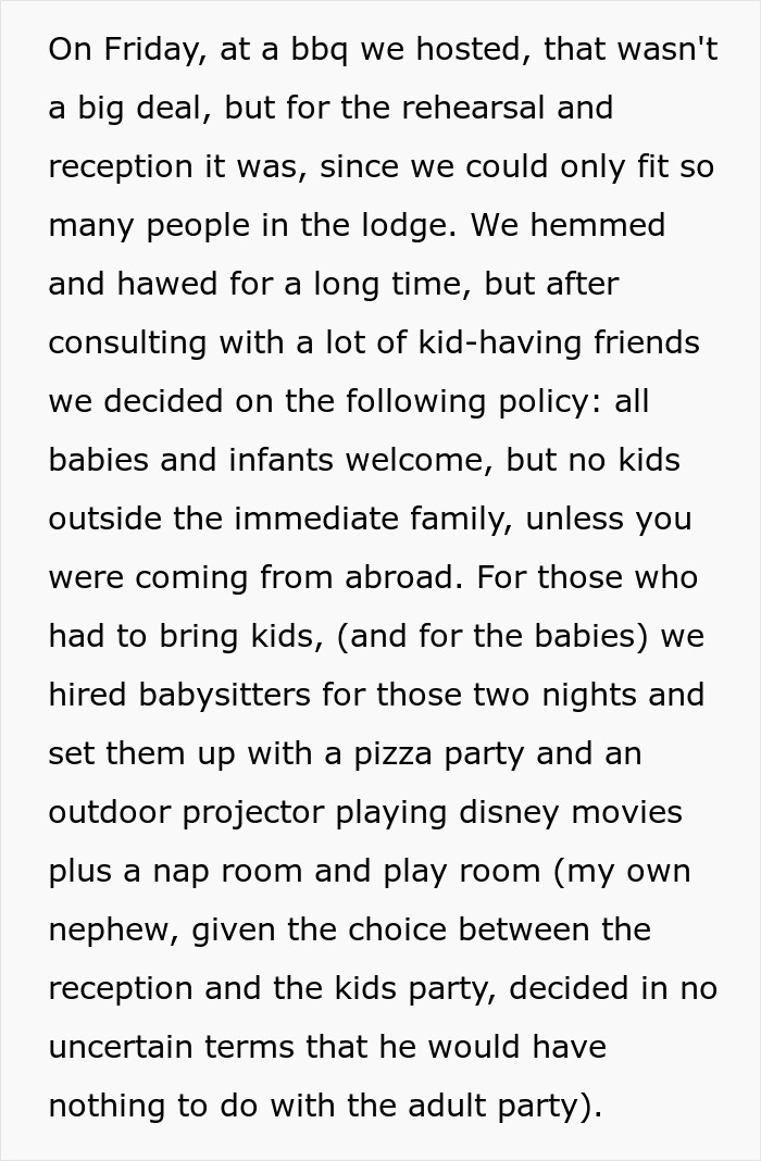 Woman Treats Wedding As Her Own Resort, Brings Her Kids, Rearranges Tables Woman Treats Wedding As Her Own Resort, Brings Her Kids, Rearranges Tables