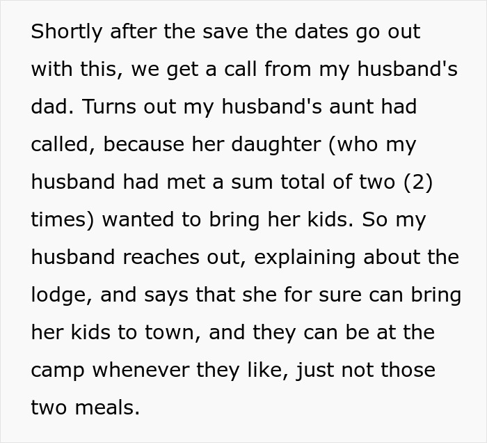 Woman Treats Wedding As Her Own Resort, Brings Her Kids, Rearranges Tables Woman Treats Wedding As Her Own Resort, Brings Her Kids, Rearranges Tables