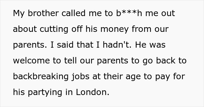 Parents Upset Daughter Cut Their Allowance By $200, The Amount They Kept Transferring To Her Brother Parents Upset Daughter Cut Their Allowance By $200, The Amount They Kept Transferring To Her Brother