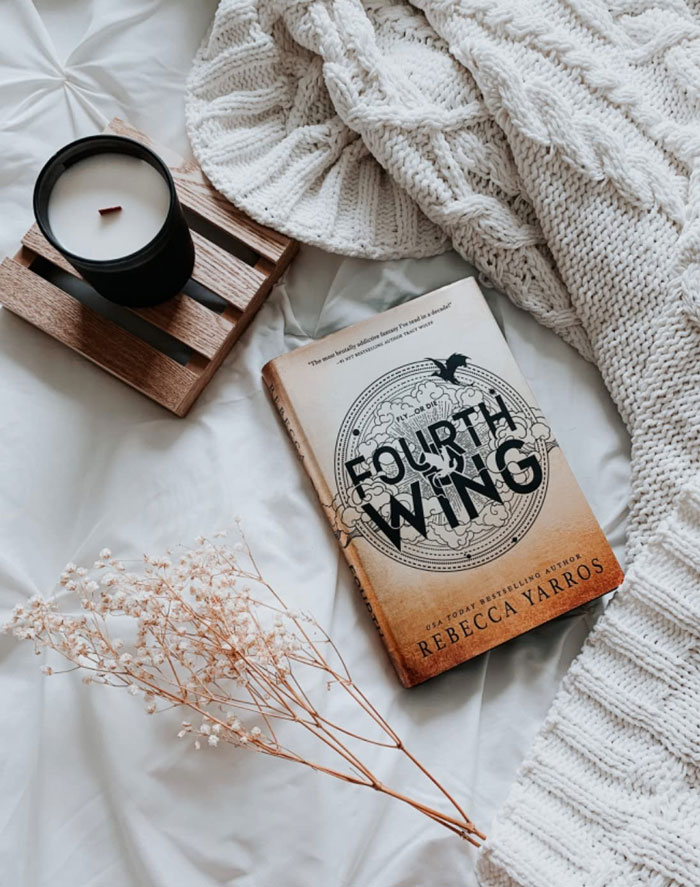  Fourth Wing By Rebecca Yarros