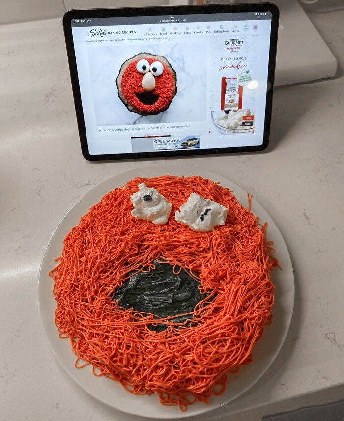 I Made An Elmo Cake For My Fiancée’s Birthday