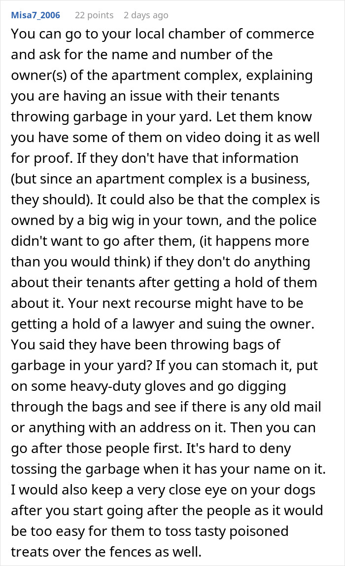 Home Owner Runs Out Of Legal Options To Stop Neighbors Trashing Their Yard, Takes Genius Revenge Home Owner Runs Out Of Legal Options To Stop Neighbors Trashing Their Yard, Takes Genius Revenge