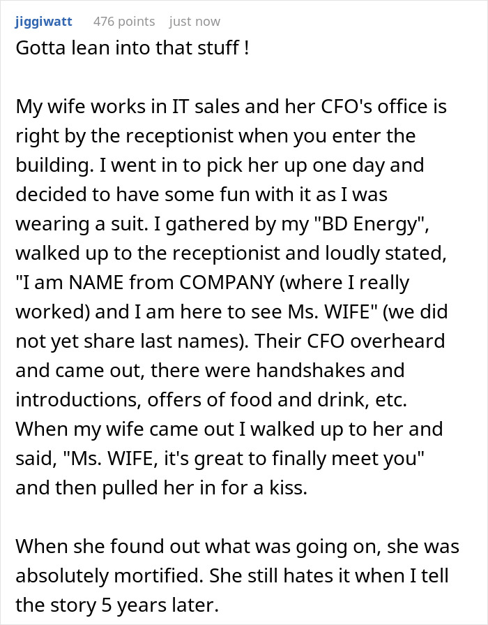 Woman’s BF Accidentally Causes Chaos At Her Work When He Comes To Take Her To Lunch Woman’s BF Accidentally Causes Chaos At Her Work When He Comes To Take Her To Lunch