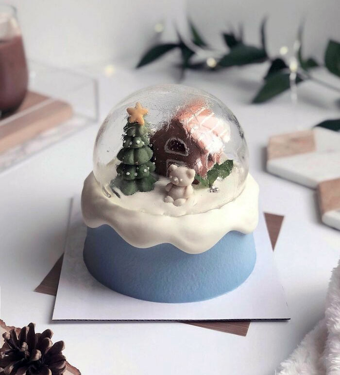 Here’s The Completed Snow Globe Cake! A White Chocolate Chiffon Fresh Cream Drip Cake, Butter Cookie Decorations, And A Crystal Sugar Dome That Took Years Off My Life