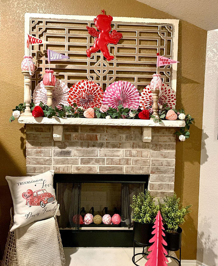 My Valentine's Mantel. I Really Love The Way It Turned Out