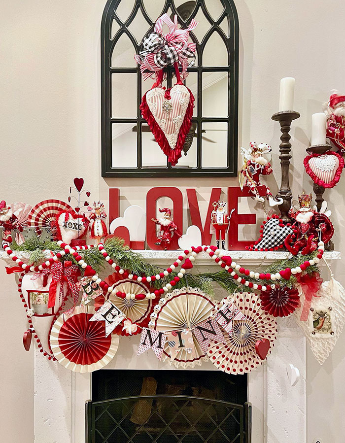 Such A Cute Valentine's Mantel