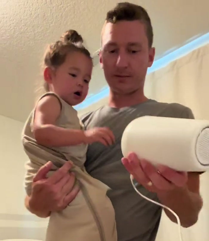 "110% Of That Is Because Of My Wife": Dad Takes PTO Over Kid's Birth, Gets Overwhelmed With Chores "110% Of That Is Because Of My Wife": Dad Takes PTO Over Kid's Birth, Gets Overwhelmed With Chores