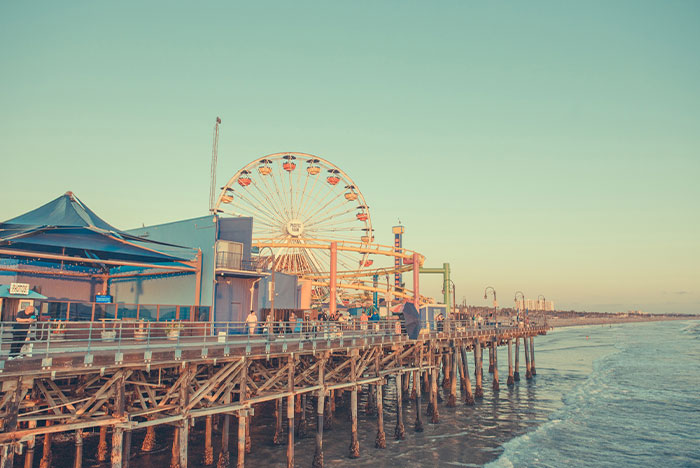I Took Dreamy Pictures Of Santa Monica Pier In California (13 Pics)