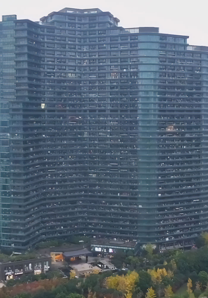 dystopian-apartment-building-20k-residen