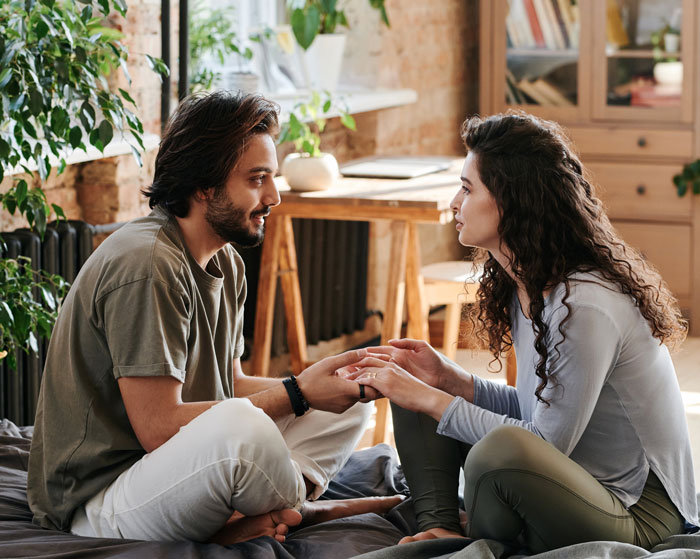 Woman Thinks About Calling Off Her Wedding After Fiancé Says He Wants Her To Be ‘Trophy Wife’ Woman Thinks About Calling Off Her Wedding After Fiancé Says He Wants Her To Be ‘Trophy Wife’