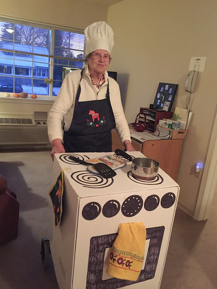 My Grandma Found A Clever Way To Incorporate Her Walker Into Her Halloween Costume