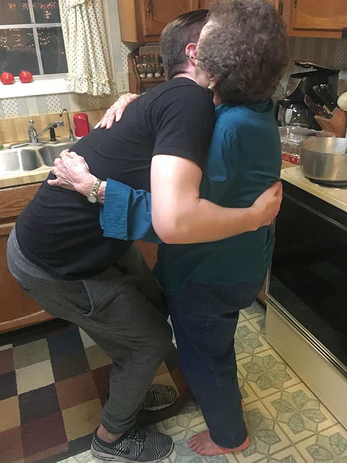 I'm The Tallest Person In My Family At 6'4", This Is How My Grandma Makes Me Hug Her When I Leave