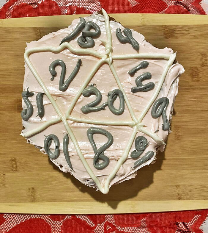 I Tried Making My Fiancé A D20 System Cake For Valentine's