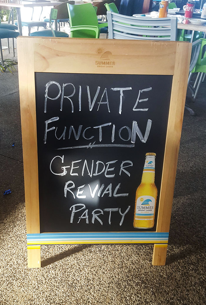 Sister Had A Gender Reveal At A Club. I Can't Tell If They're Just Dumb Or Screwed-Up And Didn't Bother To Fix It