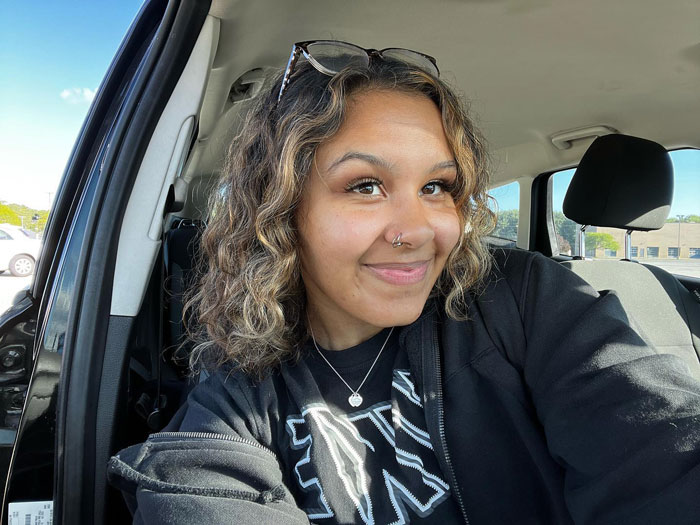 “Getting Hired On The Spot Is A Huge Red Flag”: Woman Gets 4 Job Offers In One Day “Getting Hired On The Spot Is A Huge Red Flag”: Woman Gets 4 Job Offers In One Day