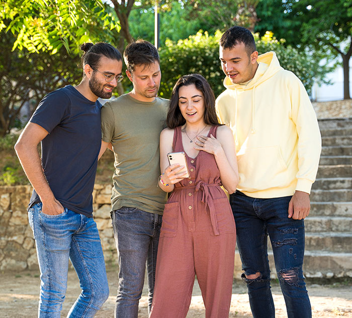 Roommate’s GF Wants The Only Woman In The Household Out, Gets Herself Dumped Instead Roommate’s GF Wants The Only Woman In The Household Out, Gets Herself Dumped Instead