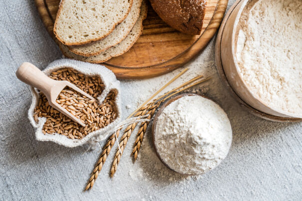 guide-to-flours-types-and-uses-spelt.jpg