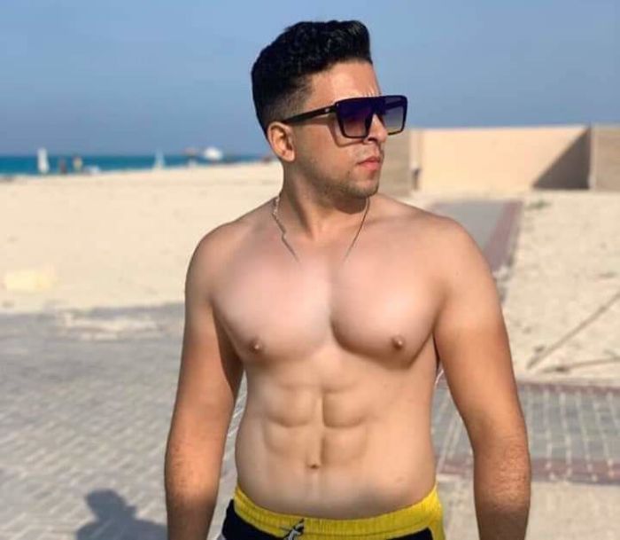 Don't You Hate It When Your Pecs Grow Over Your Pendant? Don't You Hate It When Your Pecs Grow Over Your Pendant?