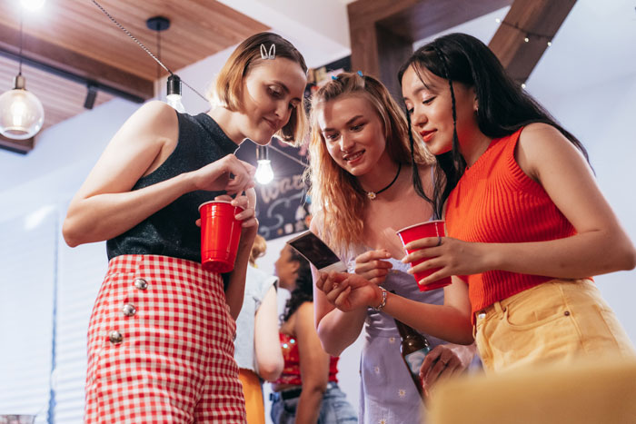 Woman Leaves Bachelorette Party Early, As She Feels Unsafe, Soon Her Suspicions Are Proved Right