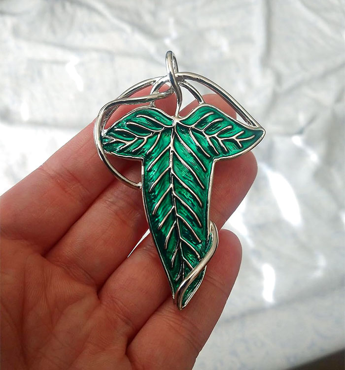 Become A Member Of The Fellowship With This Elegant Elven Leaf Brooch, A Must-Have For Any Devoted Lord Of The Rings Fan