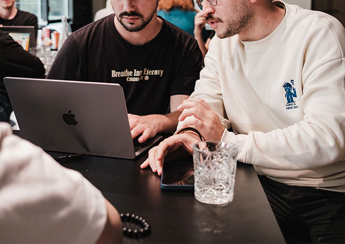 Team Lead Gets Told He's Bad At Motivating, So He Encourages Their Star Employee To Quit Team Lead Gets Told He's Bad At Motivating, So He Encourages Their Star Employee To Quit