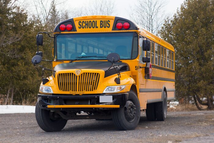 Bus Driver Helps Out A Student Crying Over Being Unprepared For Pajama Day At School Bus Driver Helps Out A Student Crying Over Being Unprepared For Pajama Day At School