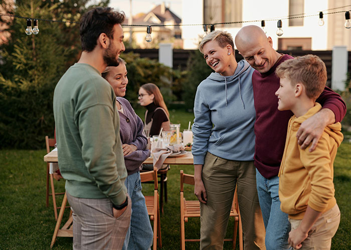 "They Call Me Evil And Rude": Couple Asks Neighbor To Take Kids At 3am, Are Shocked To Be Told ‘No’ "They Call Me Evil And Rude": Couple Asks Neighbor To Take Kids At 3am, Are Shocked To Be Told ‘No’