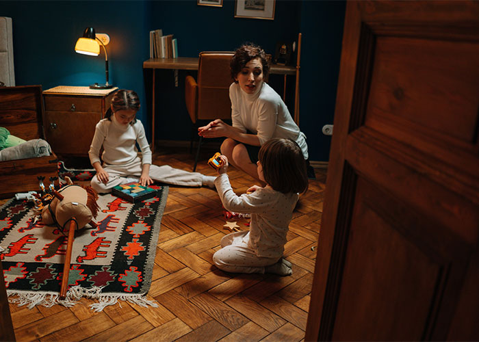 "They Call Me Evil And Rude": Couple Asks Neighbor To Take Kids At 3am, Are Shocked To Be Told ‘No’ "They Call Me Evil And Rude": Couple Asks Neighbor To Take Kids At 3am, Are Shocked To Be Told ‘No’