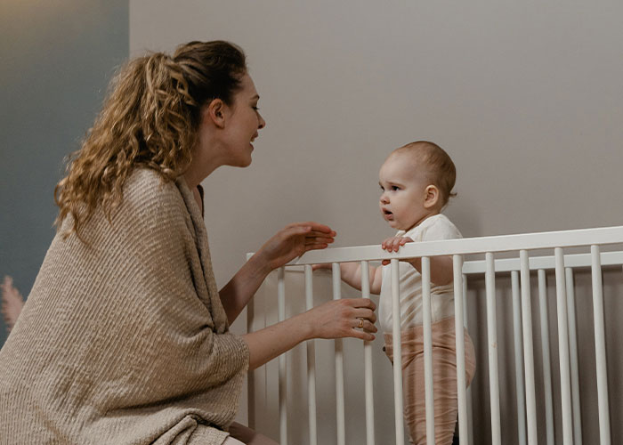 "They Call Me Evil And Rude": Couple Asks Neighbor To Take Kids At 3am, Are Shocked To Be Told ‘No’ "They Call Me Evil And Rude": Couple Asks Neighbor To Take Kids At 3am, Are Shocked To Be Told ‘No’