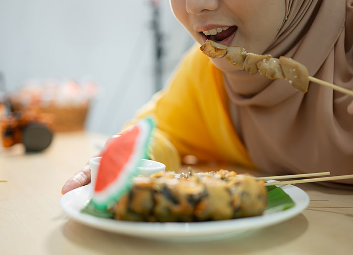 Mom Shares How She Manages Her Household With 6 Kids, Receives Backlash Online Mom Shares How She Manages Her Household With 6 Kids, Receives Backlash Online