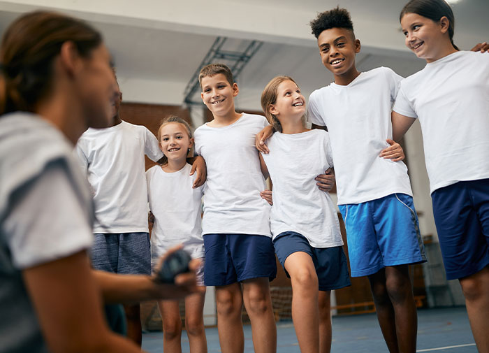 Mom Shares How She Manages Her Household With 6 Kids, Receives Backlash Online Mom Shares How She Manages Her Household With 6 Kids, Receives Backlash Online