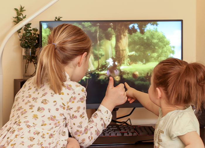 Mom Shares How She Manages Her Household With 6 Kids, Receives Backlash Online Mom Shares How She Manages Her Household With 6 Kids, Receives Backlash Online