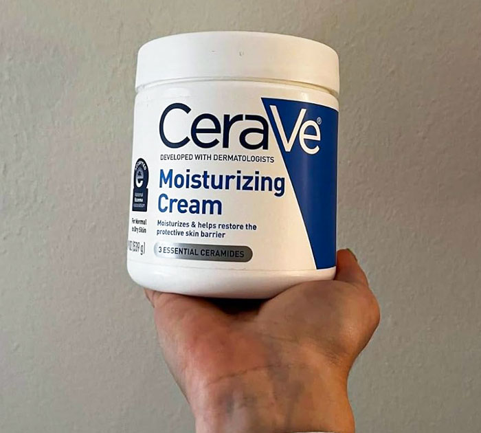  Cerave Moisturizing Cream, The Game-Changing Skincare Savior You Need To Battle Dry Skin, Developed By Dermatologists For 24/7 Maximum Hydration.